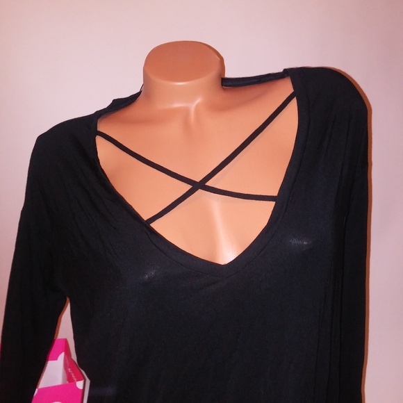 Victoria Secret PINK T-Shirt - Picture 3 of 6